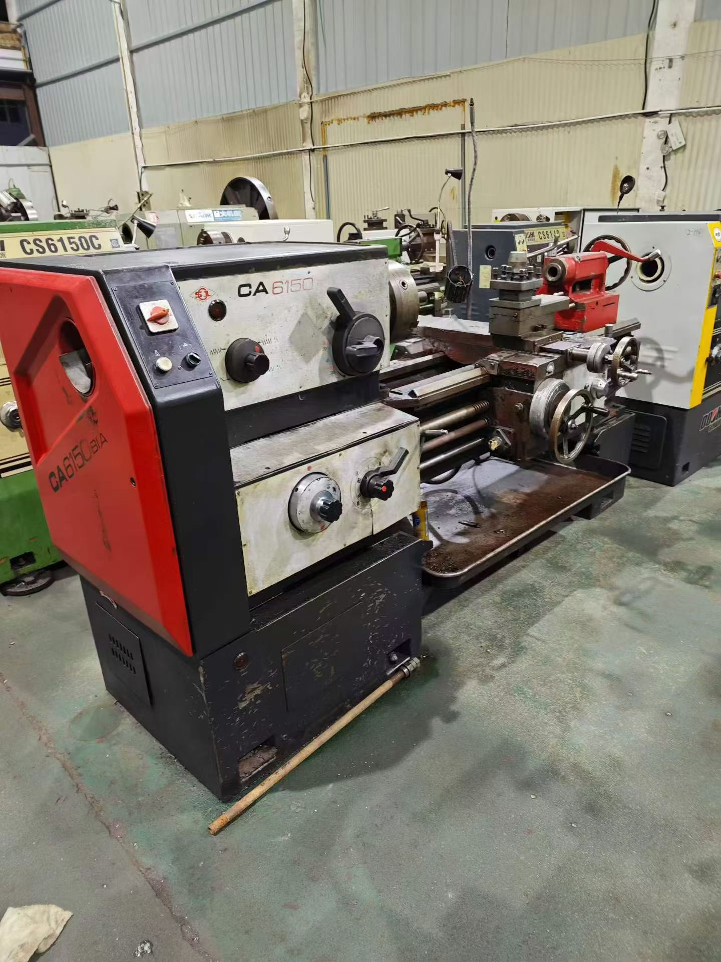مخرطة أفقية تقليدية Shenyang CA 6150 B/A مستعملة – 500 x 1000 مم، تجويف مغزل كبير