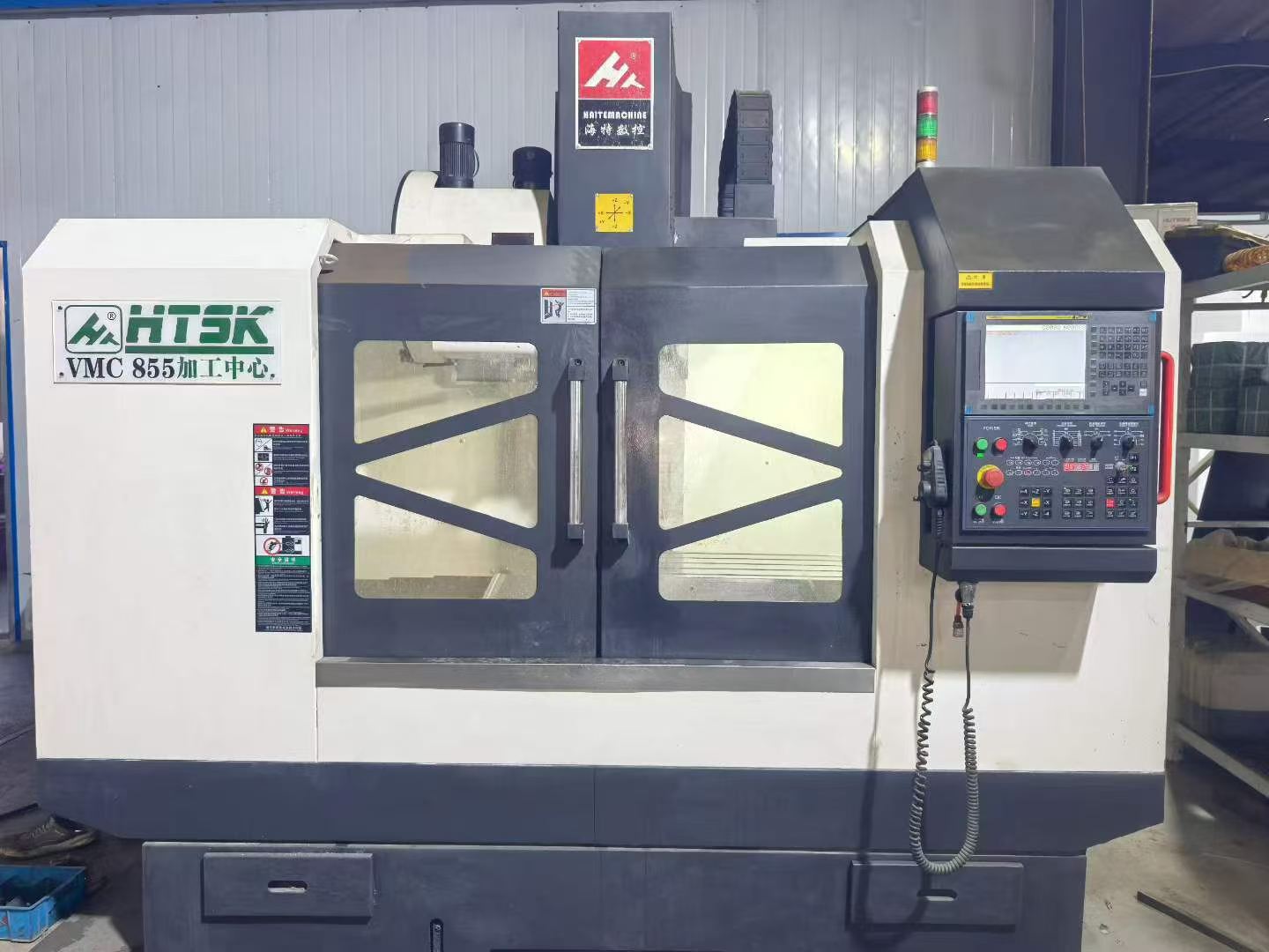 Used Haite VMC 855 Vertical Machining Center with FANUC 0i-MF Plus Control photo 4