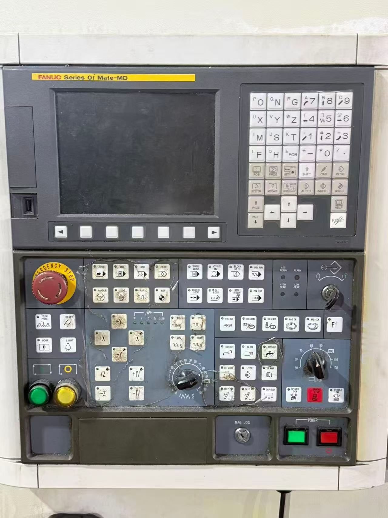 Used Shenyang VMC 850 E Vertical Machining Center with FANUC 0i Mate-MD photo 3