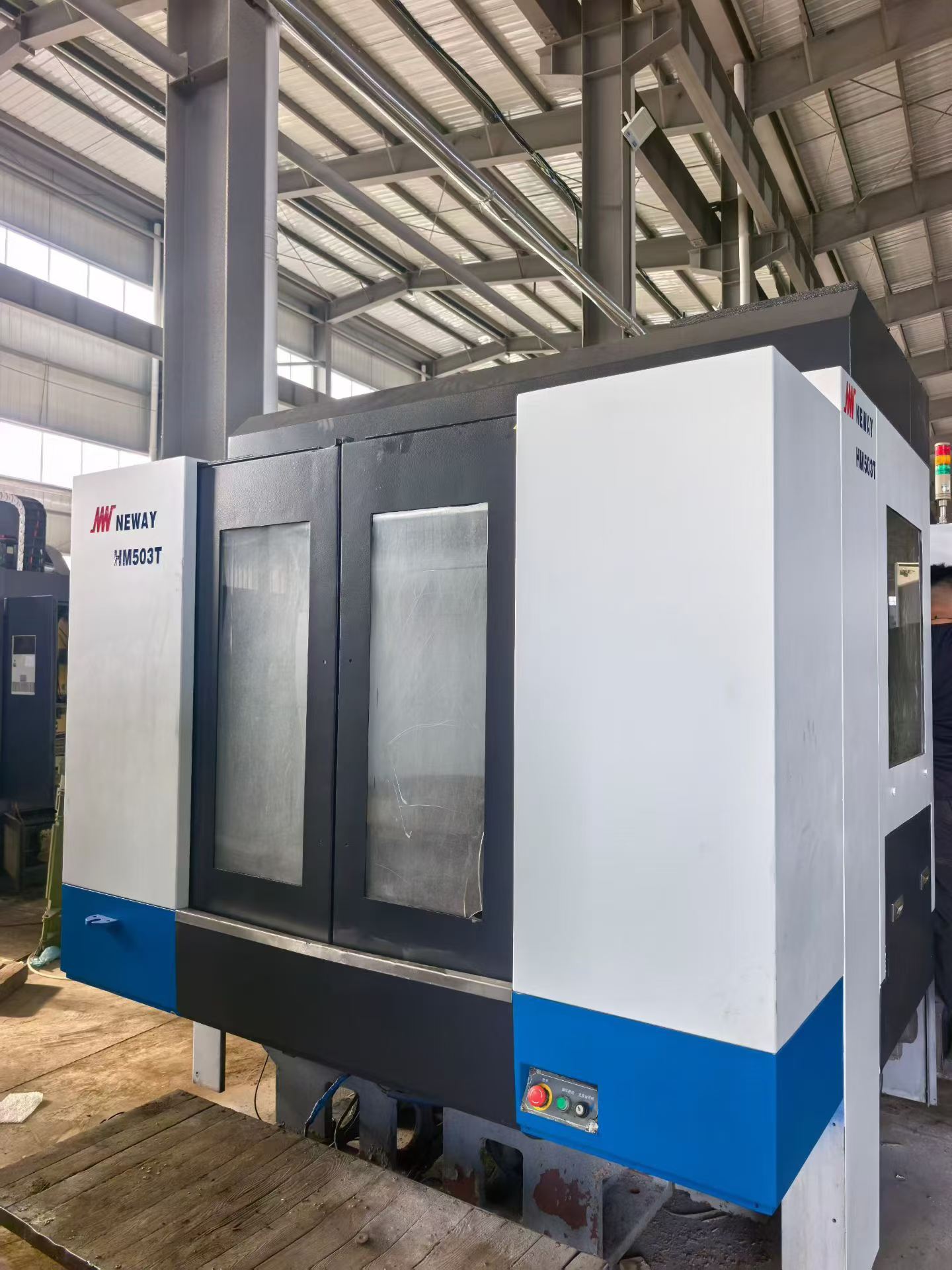 Used Neway HM 503 T Dual-Station Horizontal Machining Center photo 2