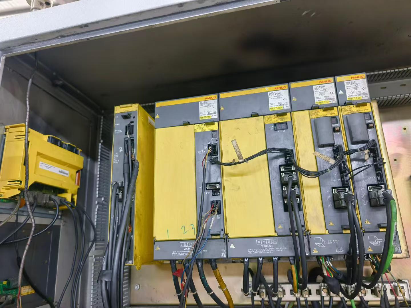 Used Neway HM 503 T Dual-Station Horizontal Machining Center photo 6