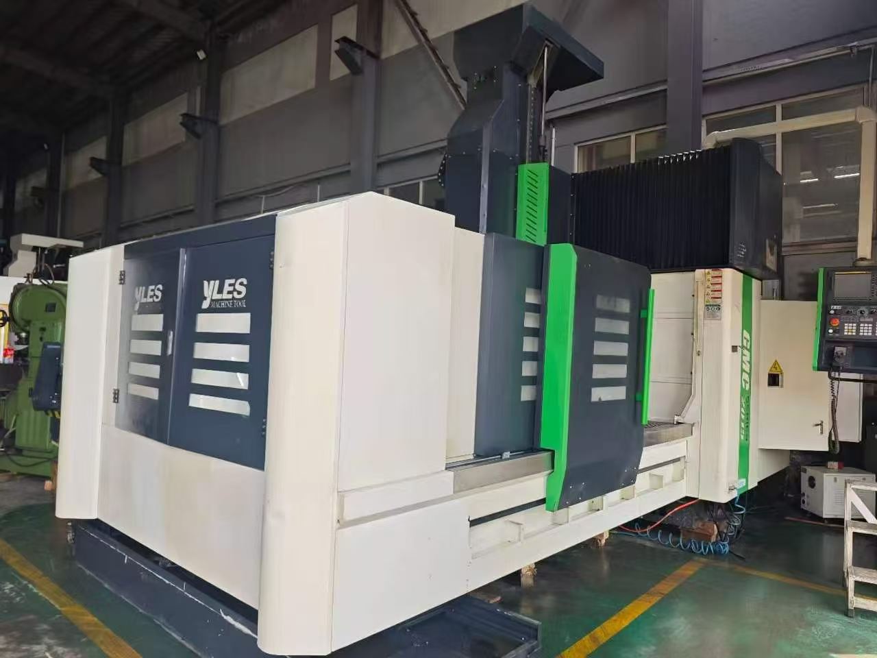 Used YLES GMC 2015 CNC Gantry Machining Center with FANUC 0i-MF Plus photo 6