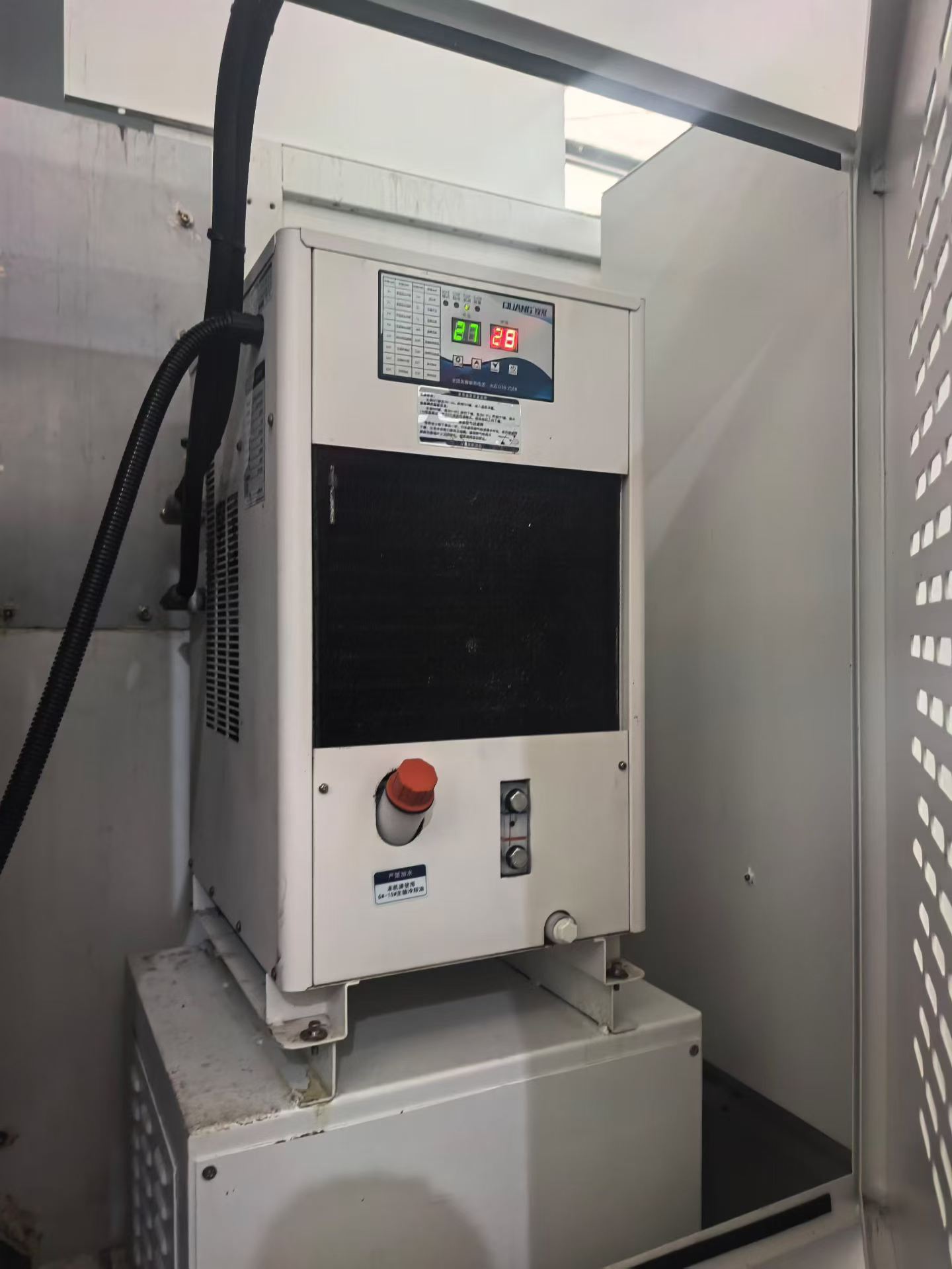 Used Taigong TG-LV 1160 Vertical Machining Center with FANUC 0i-MF Plus Control photo 5