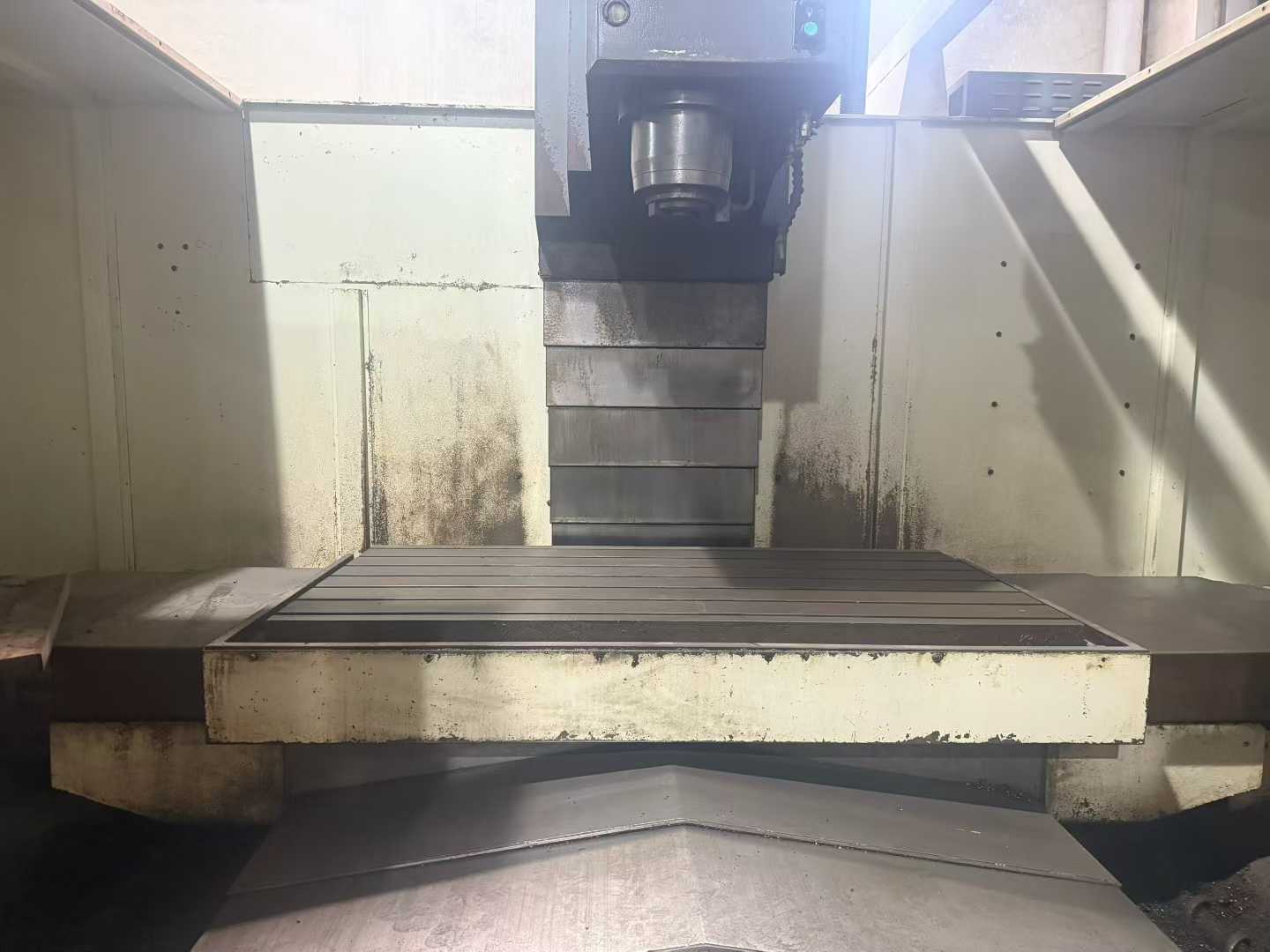 Used Hartford CNC-1500 Vertical Machining Center photo 2
