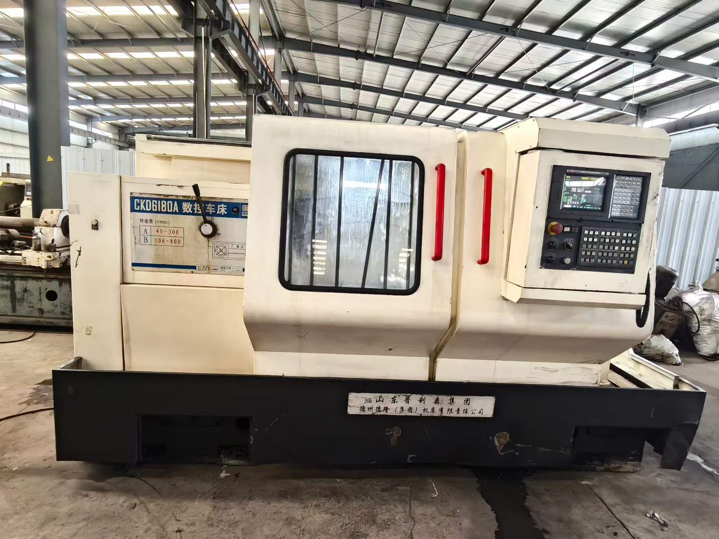 Torno horizontal CNC Pulisen CK 61680 A de segunda mano de 2019
