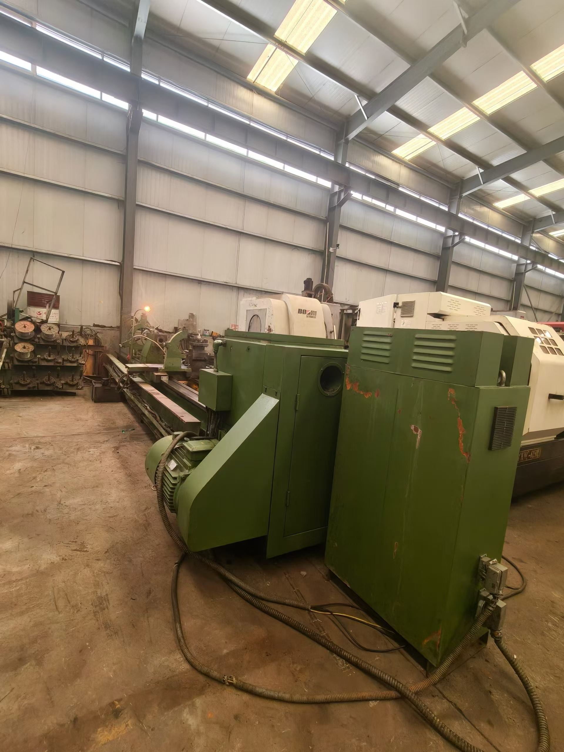 Used Dezhou Pulisen CW 6180 5000 mm Conventional Lathe photo 7