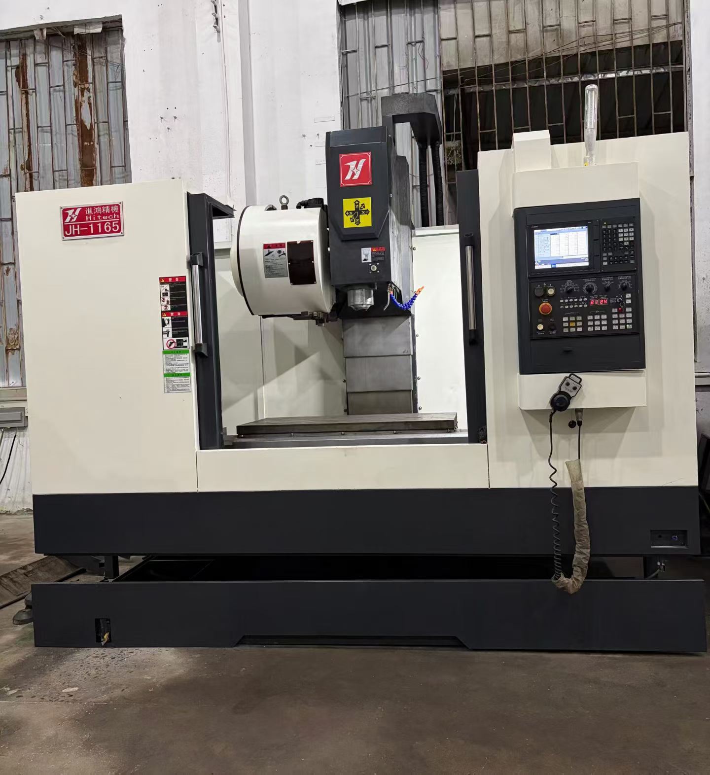 Used JIN HONG JH-1160 Vertical Machining Center with Mitsubishi M 80 Control photo 2