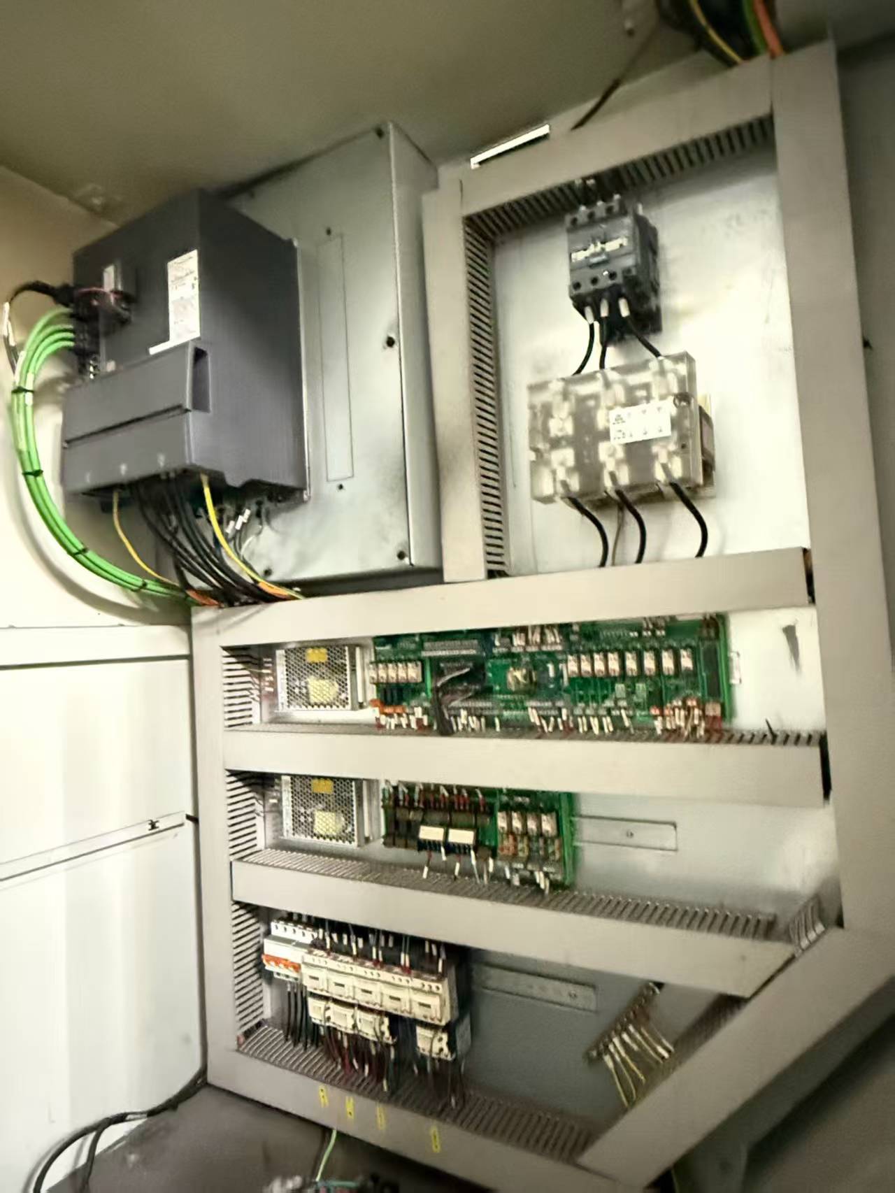 Used JIN HONG JH-855 L Vertical Machining Center with Mitsubishi M 80 Control photo 7