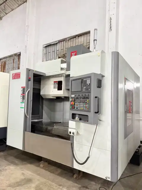 Used JIN HONG JH-855 L Vertical Machining Center with Mitsubishi M 80 Control