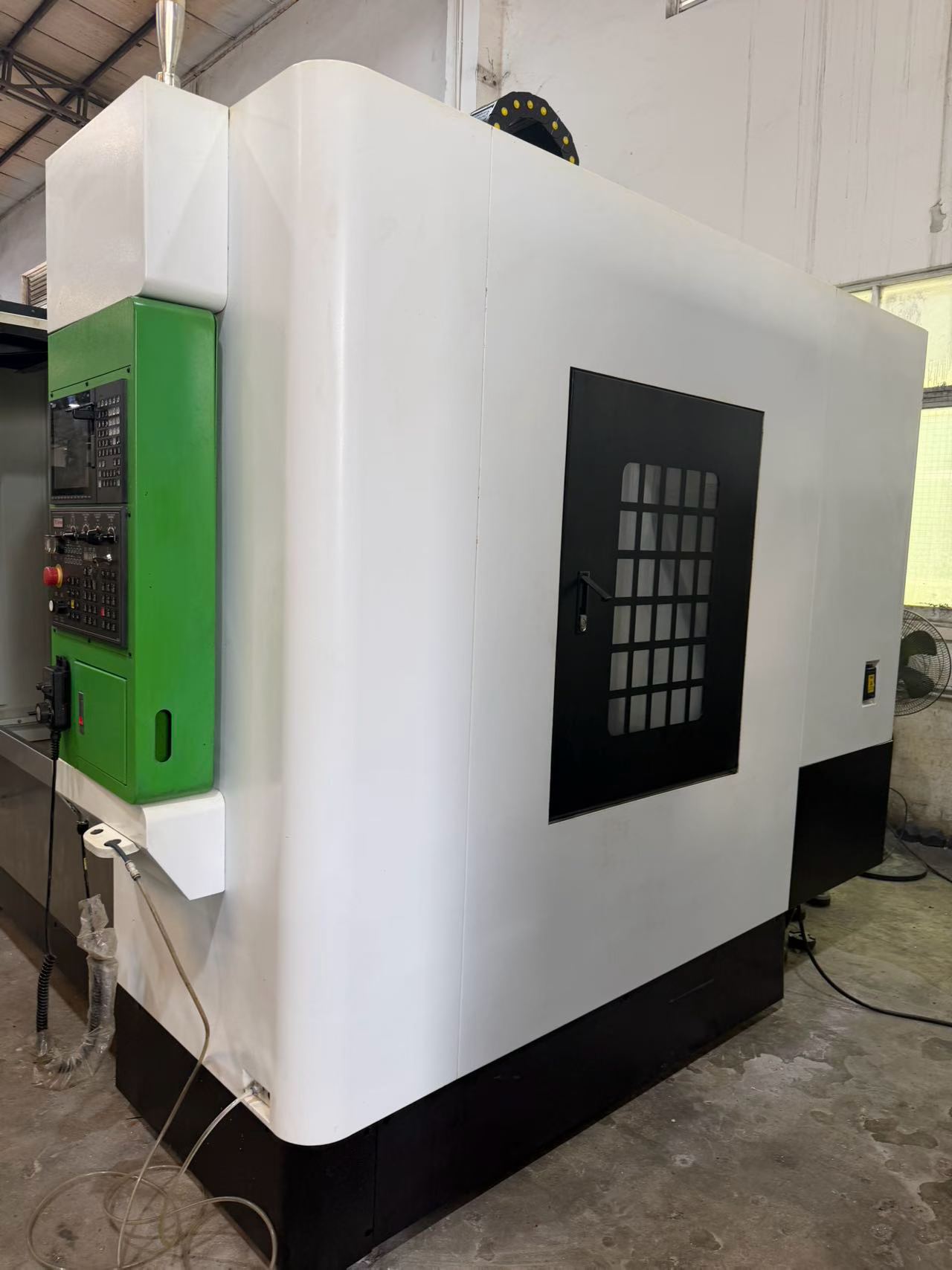 Used Changxin 1160 Vertical Machining Center with Mitsubishi M 80 Control photo 4