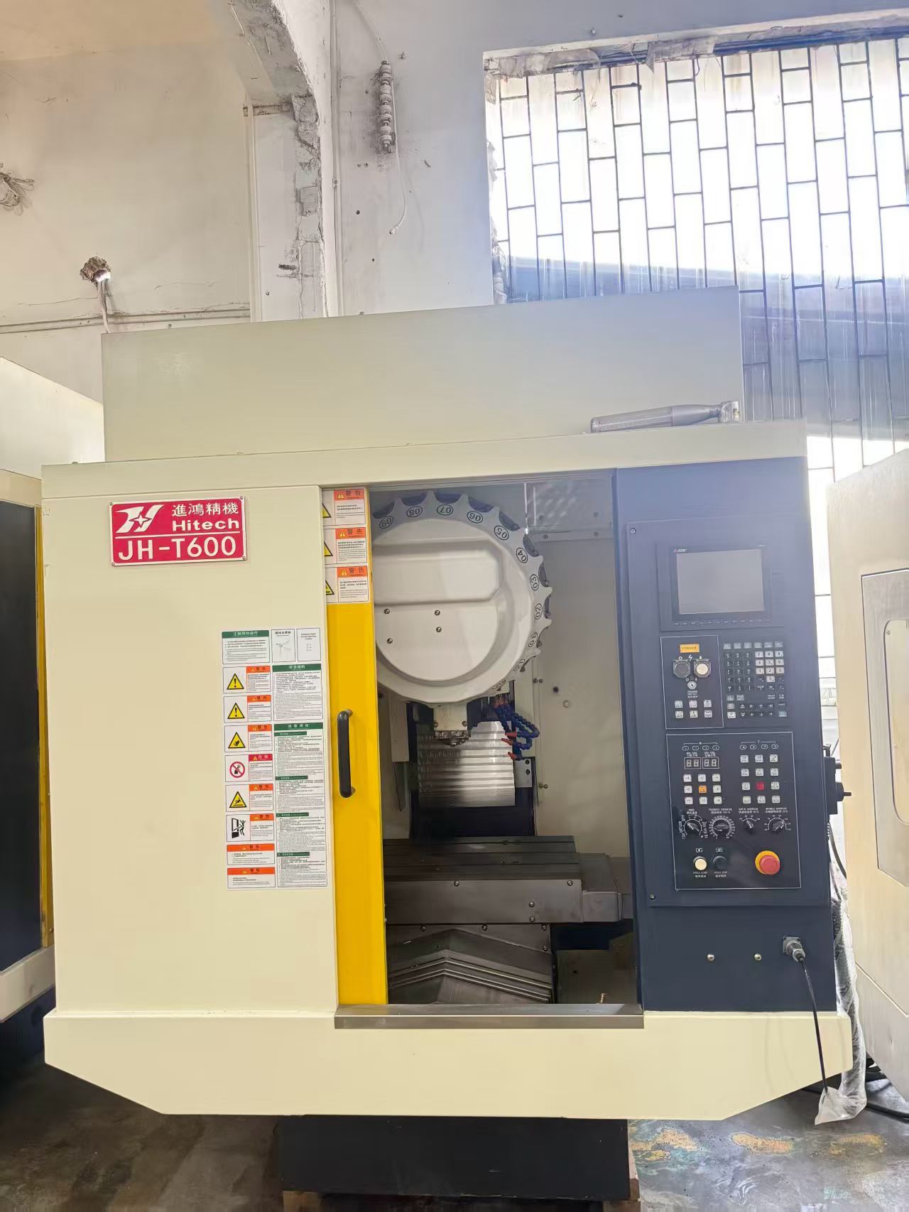Used Jin Hong JH-T 600 CNC Drilling and Tapping Center with Mitsubishi M 80 Control photo 3