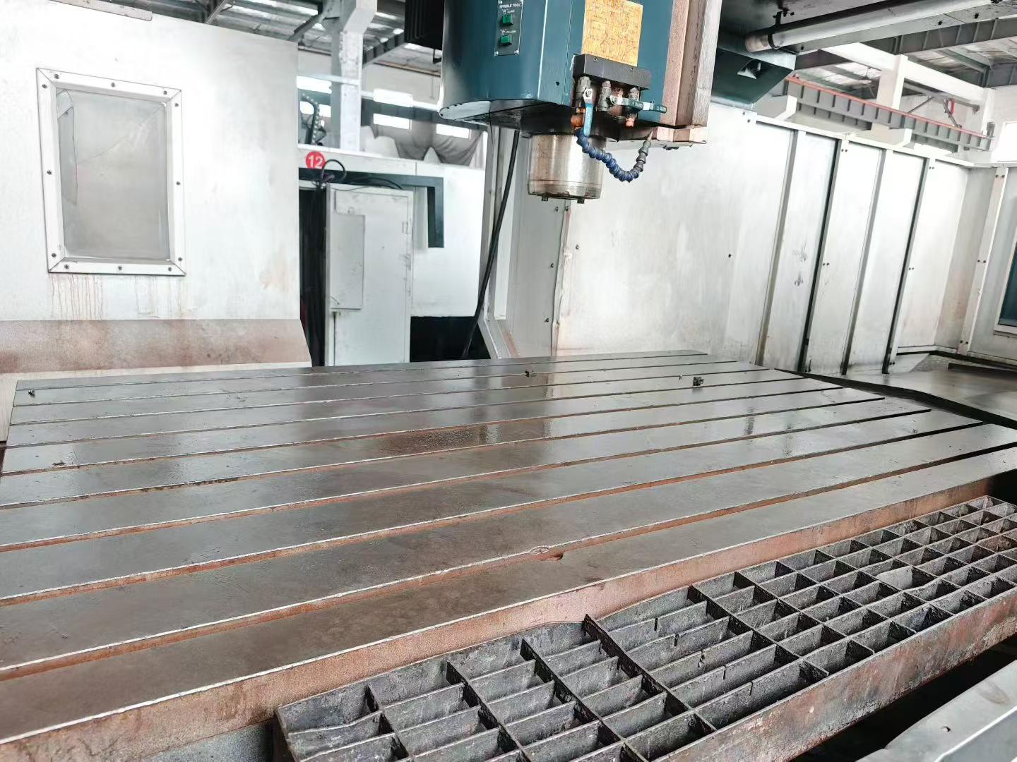 Used KAFO B-2616 CNC Double-Column Gantry Milling Machine with FANUC 18 i-MB photo 4