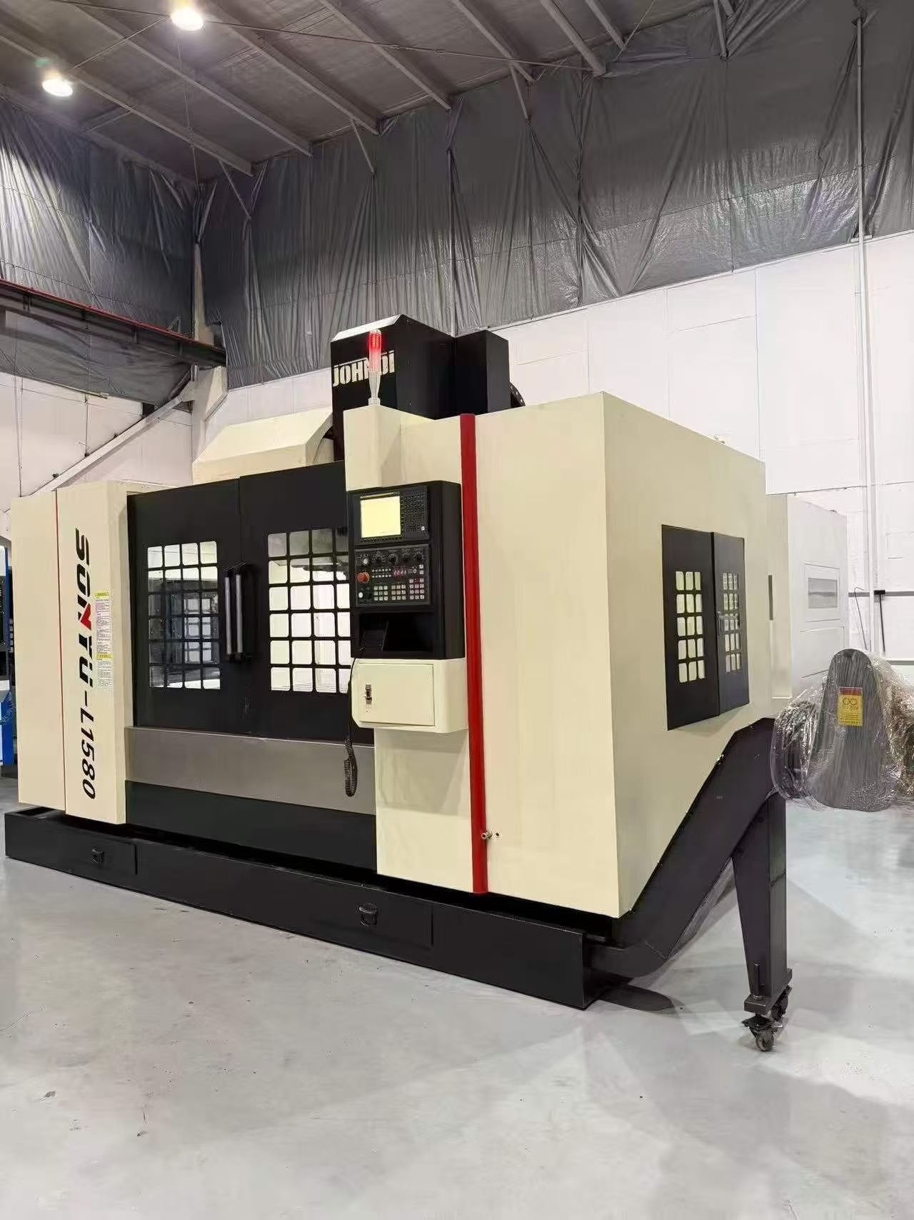Used Qiaodi SYU-L 1580 Vertical Machining Center photo 7
