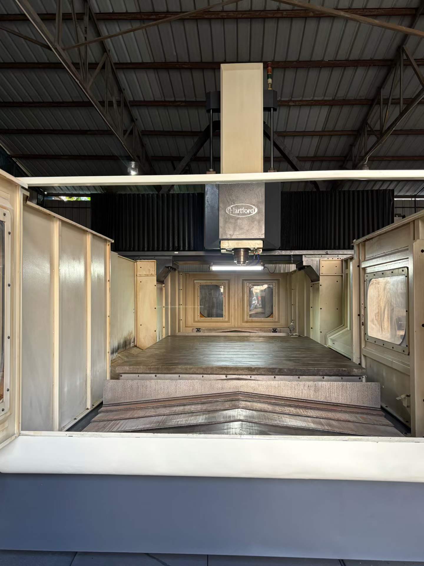 Used Hartford 3210 Gantry Machining Center photo 8