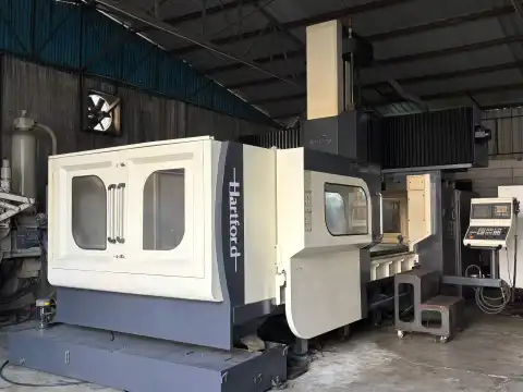 Pusat Permesinan Gantry Hartford 3210 Bekas