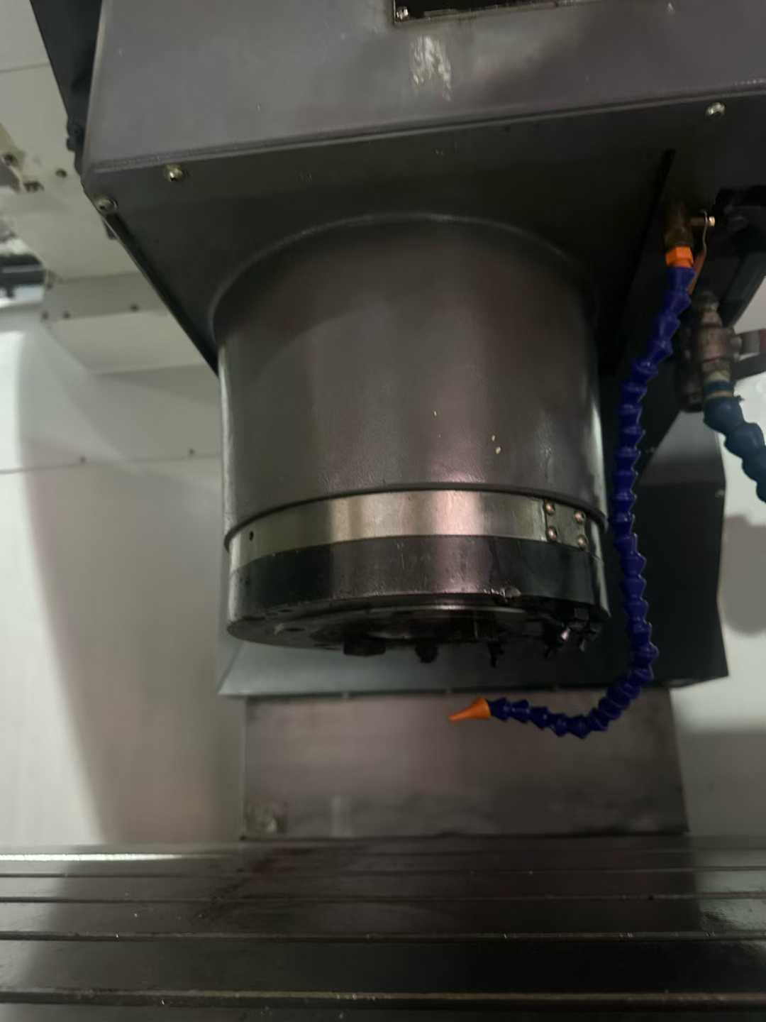 Used YCM TV 146 B Vertical Machining Center with FANUC MXP-200 i Control photo 3