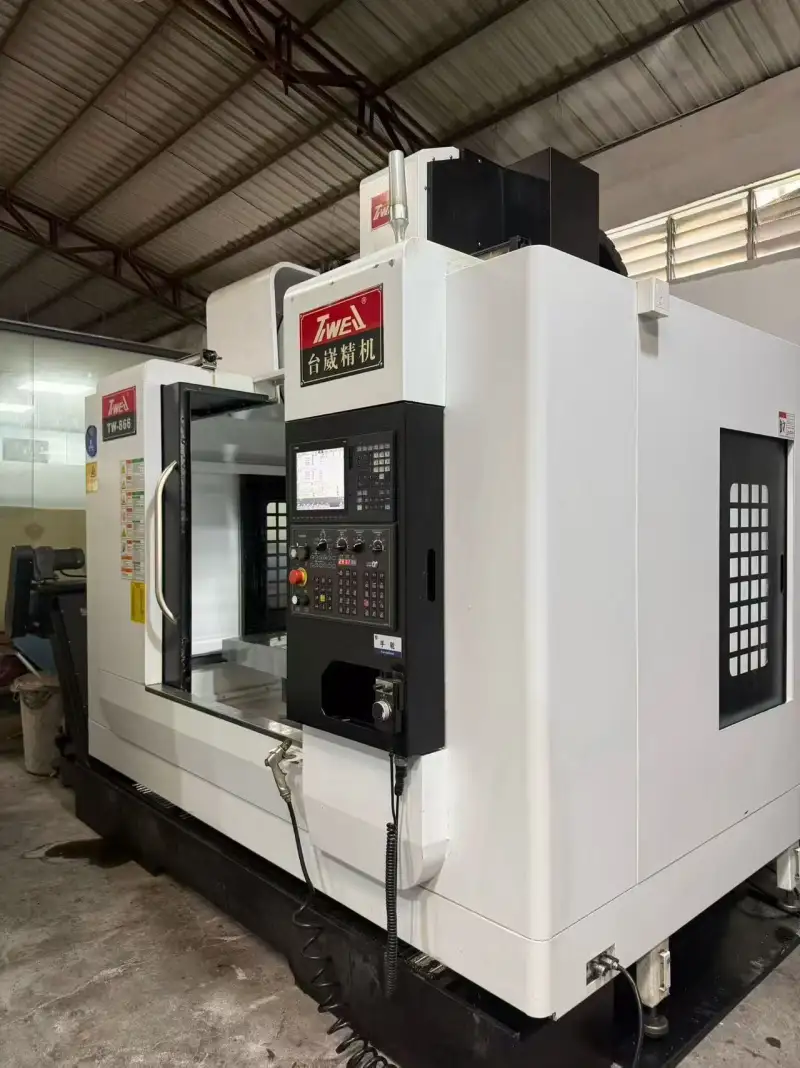 Used Taiwei TW-866 Vertical Machining Center with Mitsubishi M 80 photo 1