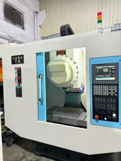Used Taide T 5 Vertical Machining Center photo 3