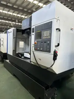 Used Hyundai WIA F 650 PLUS Vertical Machining Center photo 2