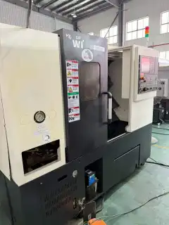 Used Hyundai WIA SE 2000 A CNC Lathe with FANUC Control photo 1