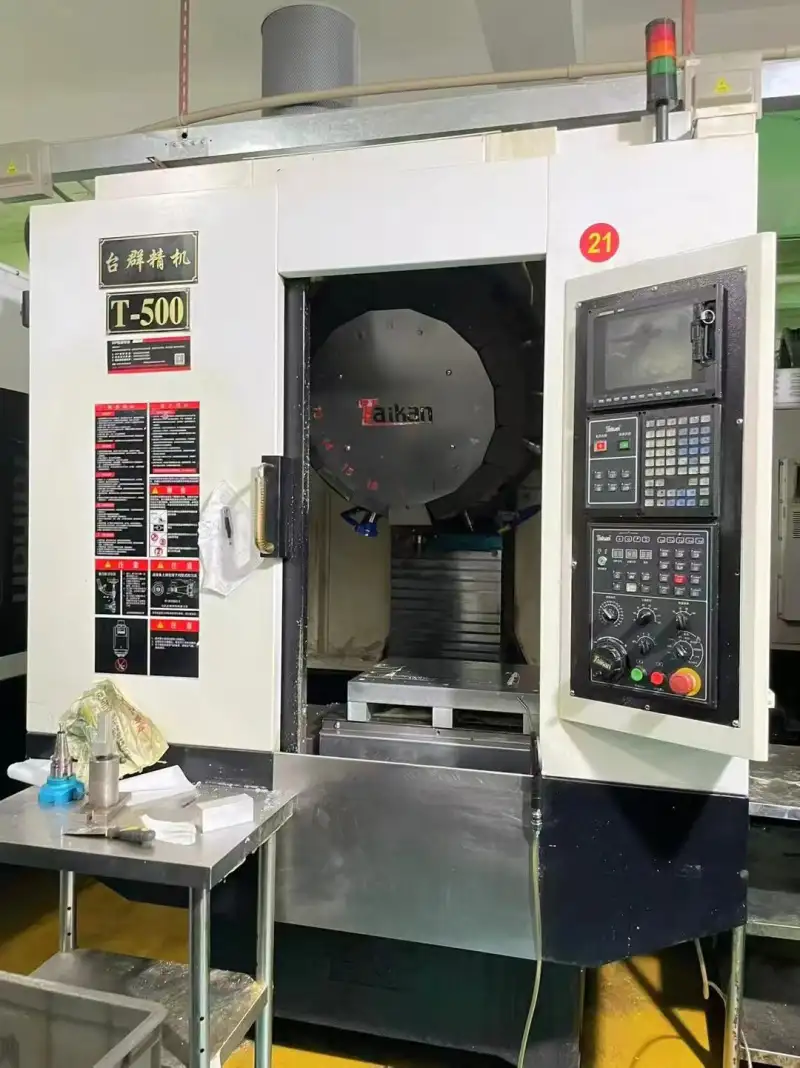 Used Taikan T-500 Vertical Drilling and Tapping Center – Mitsubishi M 70, 20,000 rpm, 2017 photo 1