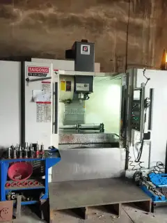 Used Taigong 1265 Vertical Machining Center with Mitsubishi M 80 Control photo 1