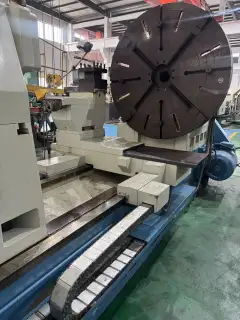 Used Xinghuo 61200 2 m Heavy-Duty Horizontal Lathe photo 7