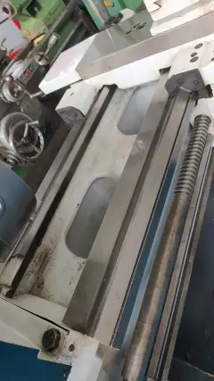 Used Baoji 6150 B Conventional Lathe, 2000 mm Machining Length photo 3