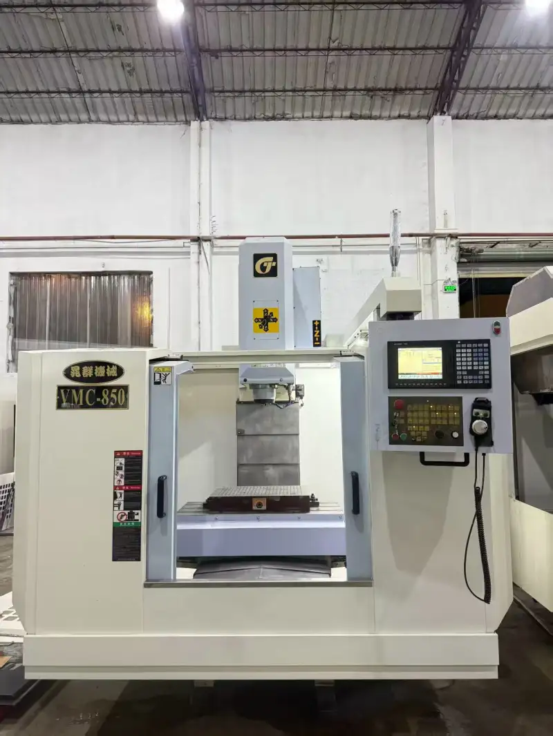 Used Chaoqun VMC-850 Vertical Machining Center with Mitsubishi M 70 A Control photo 1