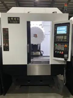 Used Taikan T 500 B Vertical Drilling and Tapping Center with Siemens 828 D photo 4