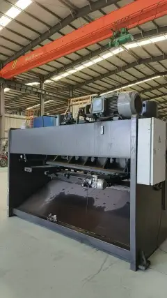 Used Zircon QC 11 Y/K Hydraulic Guillotine Shearing Machine 25 x 2500 photo 2