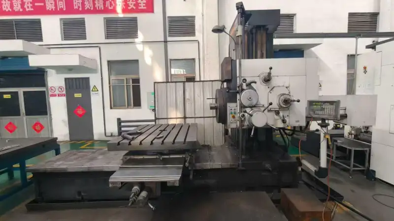 Used Hanchuan TX 611 B Digital Readout Horizontal Boring and Milling Machine photo 1