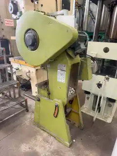 Used Yangli J 23-10 B Open-Back Inclinable Punch Press photo 5