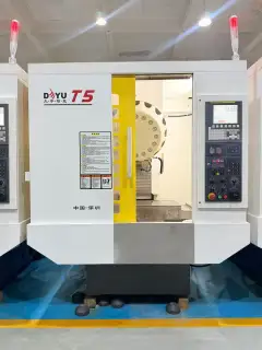 Used DOYU T-500 Vertical Machining Center with FANUC 0i-MF photo 1