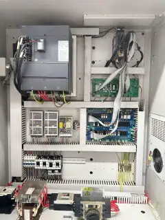 Used Wintop T 500 Vertical Drilling and Tapping Center with Mitsubishi M 80 Control photo 9