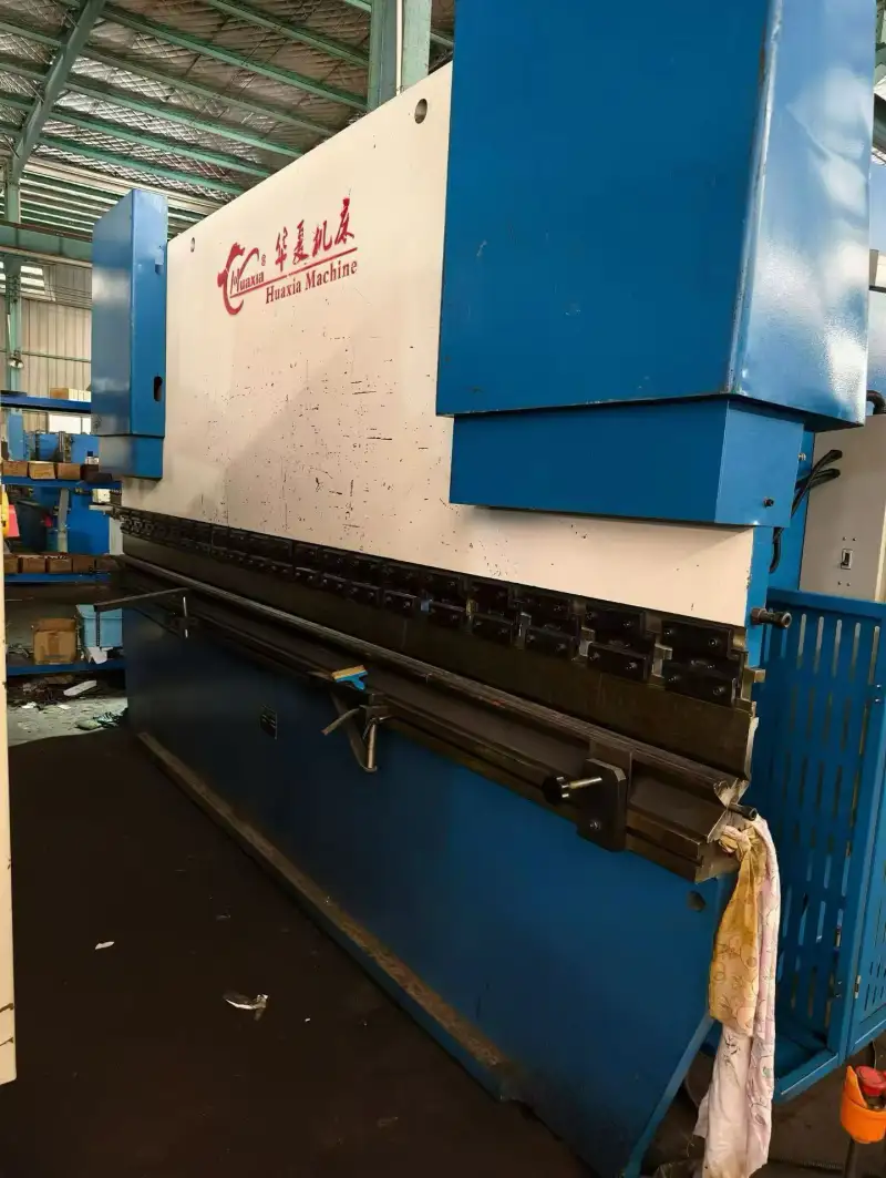 Used Huaxia WF 67 K 160 T 4000 CNC Press Brake photo 1