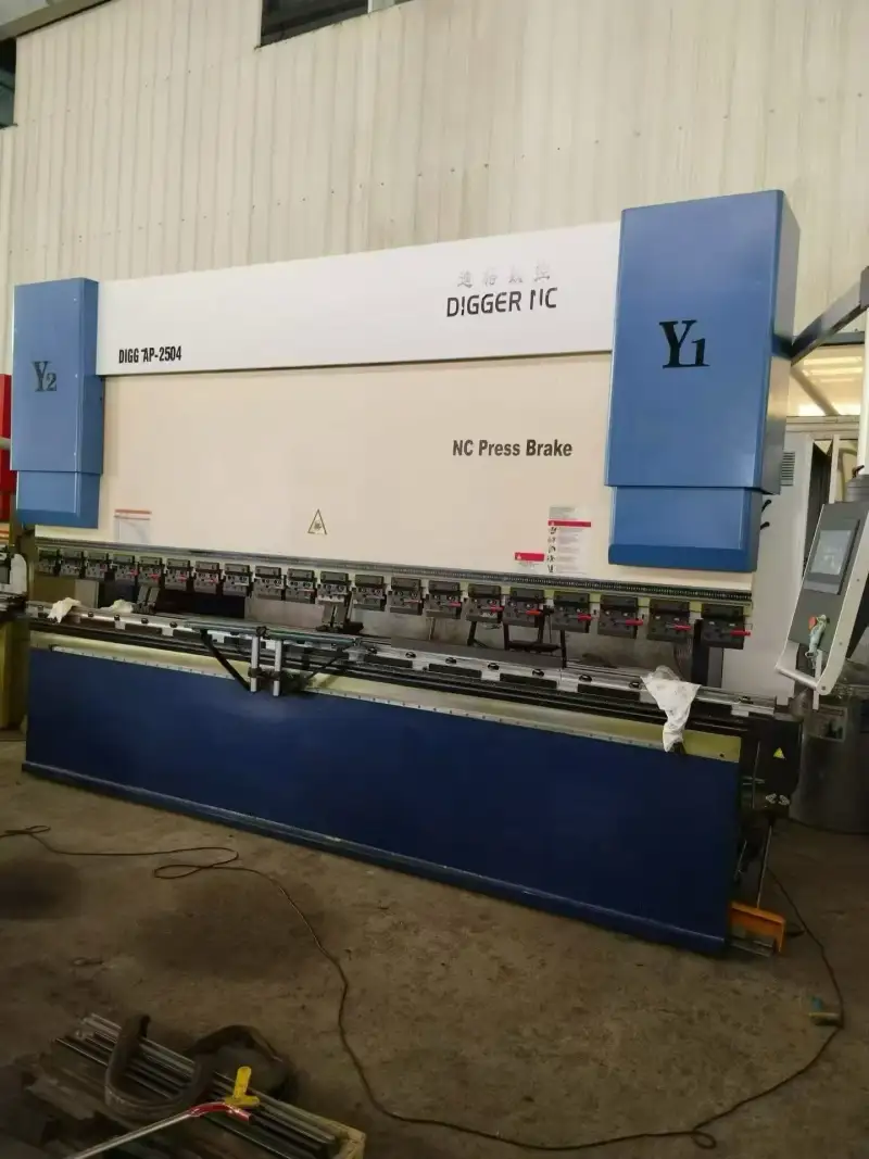 Used 2024 AP-2504 250/4000 Dual-Servo CNC Press Brake with Electric Mechanical Crowning photo 1