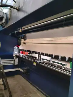 Used 2024 AP-2504 250/4000 Dual-Servo CNC Press Brake with Electric Mechanical Crowning photo 2