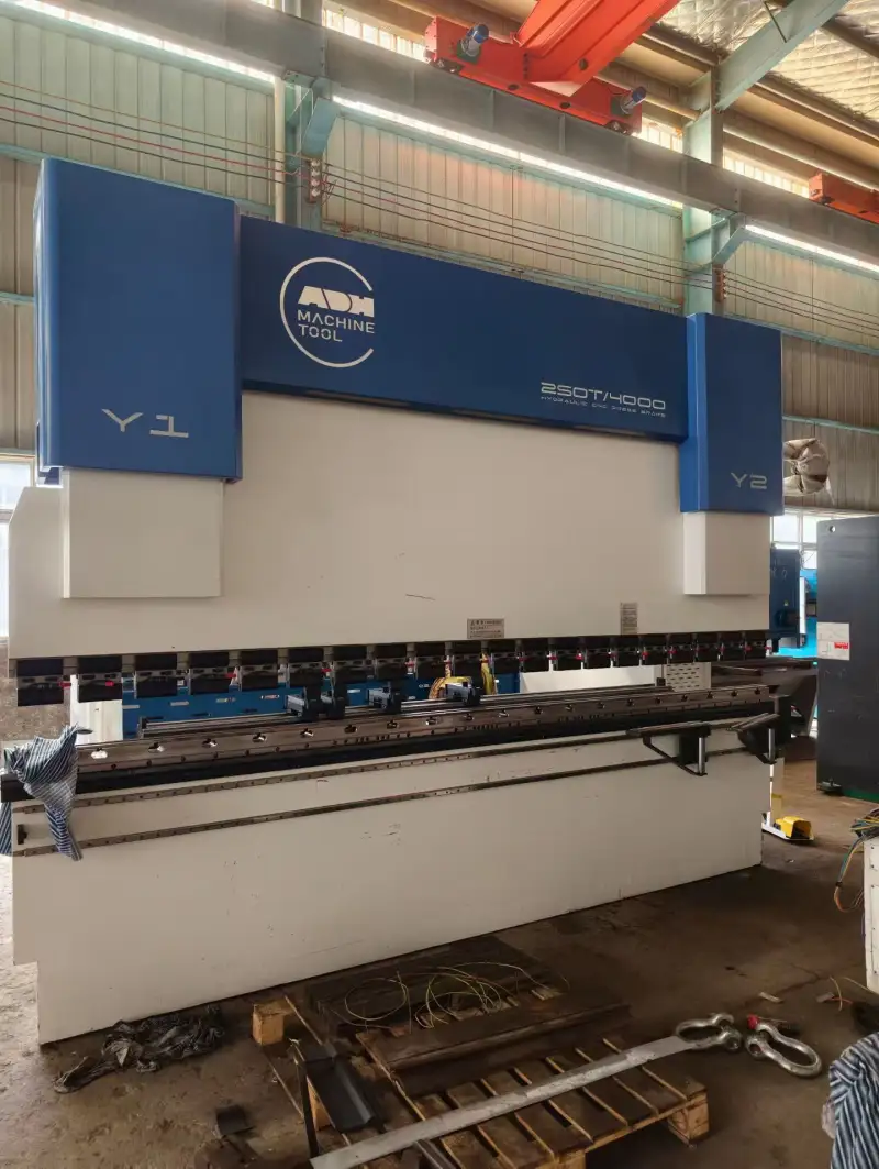 Used ADH WADE-250 T/4000 Electro-Hydraulic CNC Press Brake photo 1