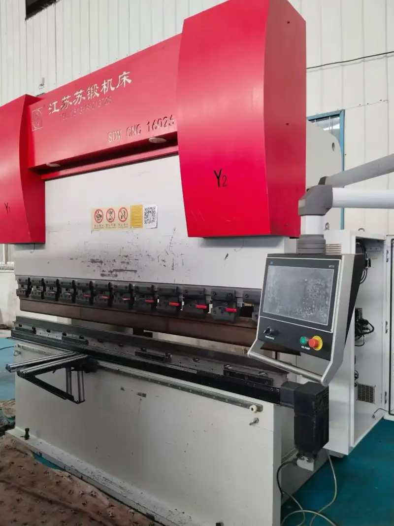 Used Suduan WE 67 K-160/2500 160-Ton CNC Hydraulic Press Brake photo 1