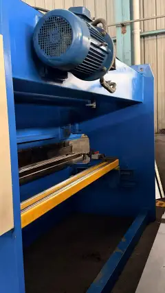 Used Suzhou Amada WC 67 Y-100/4000 Hydraulic Press Brake photo 4