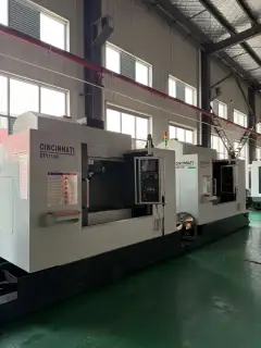 Used Cincinnati CFV-1100 Vertical Machining Center with Mitsubishi M 80 A Control photo 1