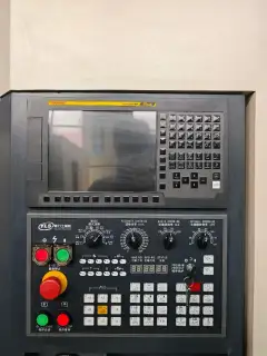 Used YALES VL 850 Vertical Machining Center photo 2