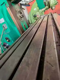 Used Qiqihar No.2 Machine Tool X 6140 Universal Knee-and-Column Milling Machine, 400 x 1700 mm Table photo 6