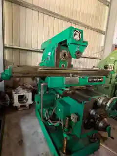Used Qiqihar No.2 Machine Tool X 6140 Universal Knee-and-Column Milling Machine, 400 x 1700 mm Table photo 2