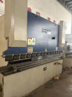 Used Huduan WC 67 Y-160 T/3200 Hydraulic Press Brake photo 3
