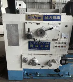 Used Xinghuo CWA 61100 Conventional Horizontal Lathe (1000 mm Swing, 4000 mm Turning Length) photo 5