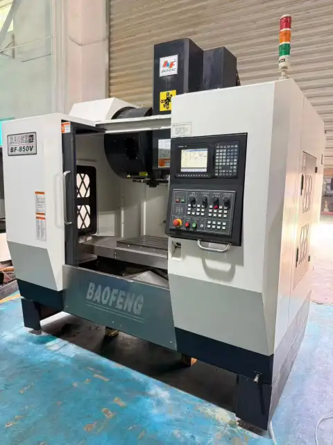 Kullanılmış Baofeng BF-850 V Dik İşleme Merkezi, Mitsubishi M 70 Kontrollü
