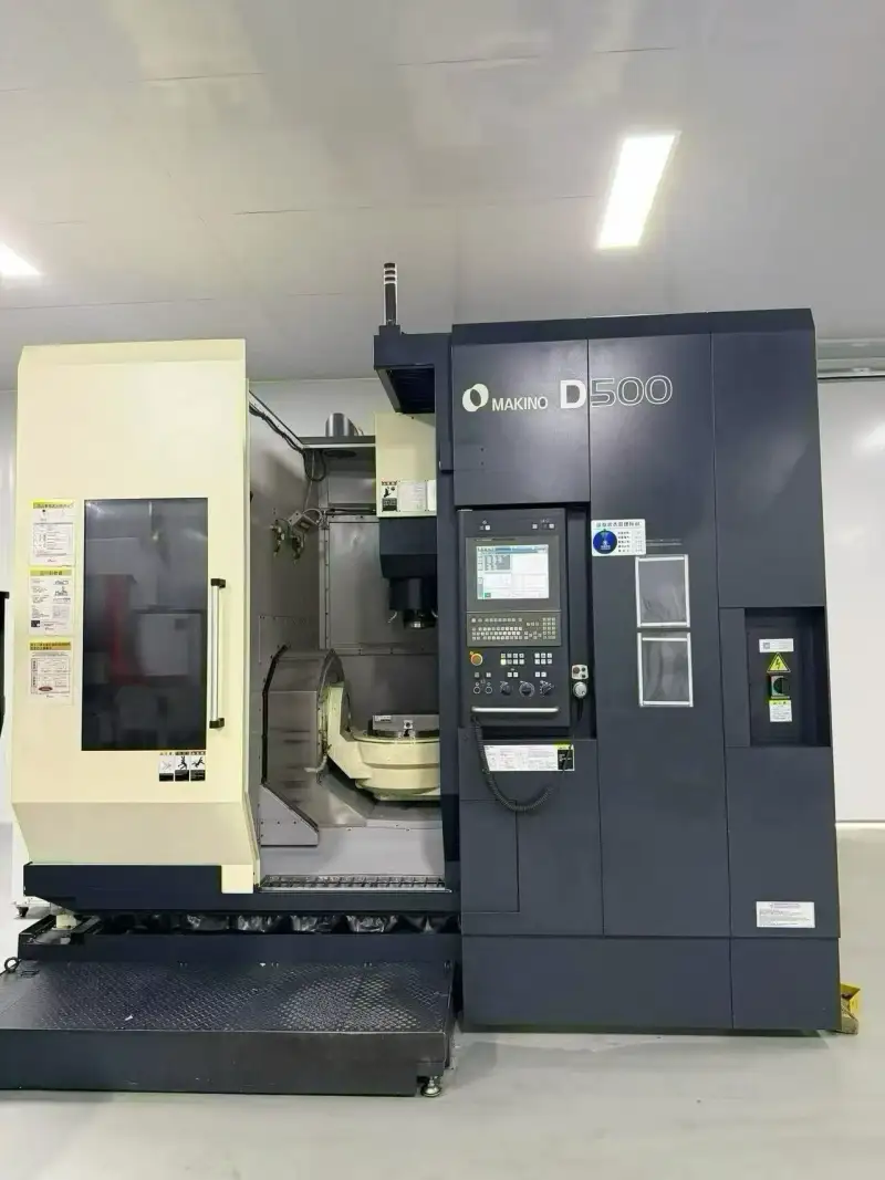 Used Makino D 500 5-Axis Machining Center photo 1