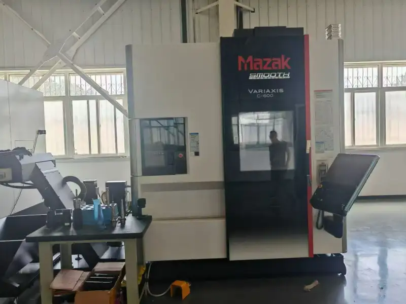 New Mazak VARIAXIS C-600 5-Axis Vertical Machining Center photo 1